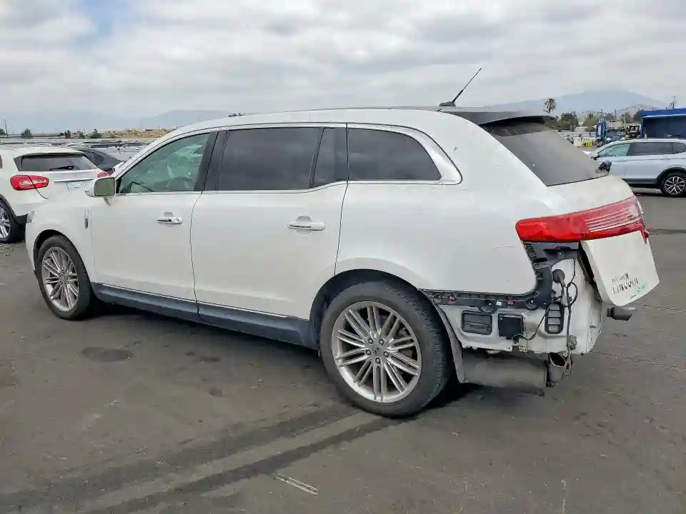 2LMHJ5AT5EBL57217 2014 LINCOLN MKT-1