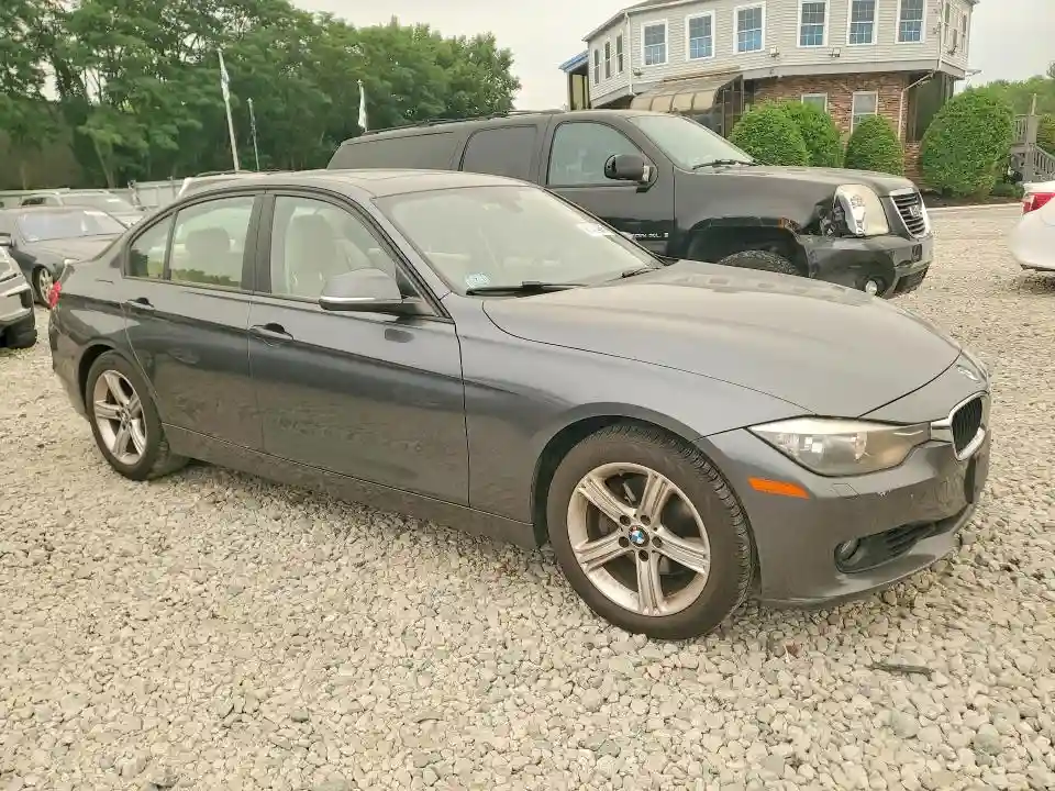 WBA3B3C56DJ810665 2013 BMW 3 SERIES-3