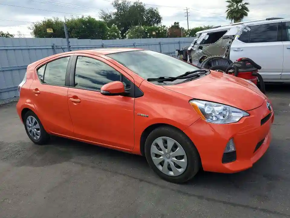 JTDKDTB36D1038340 2013 TOYOTA PRIUS-3