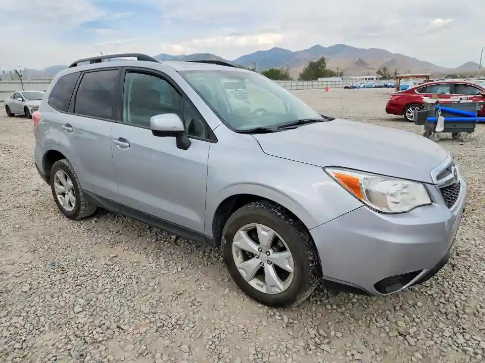 JF2SJADC5FH571821 2015 SUBARU FORESTER-3