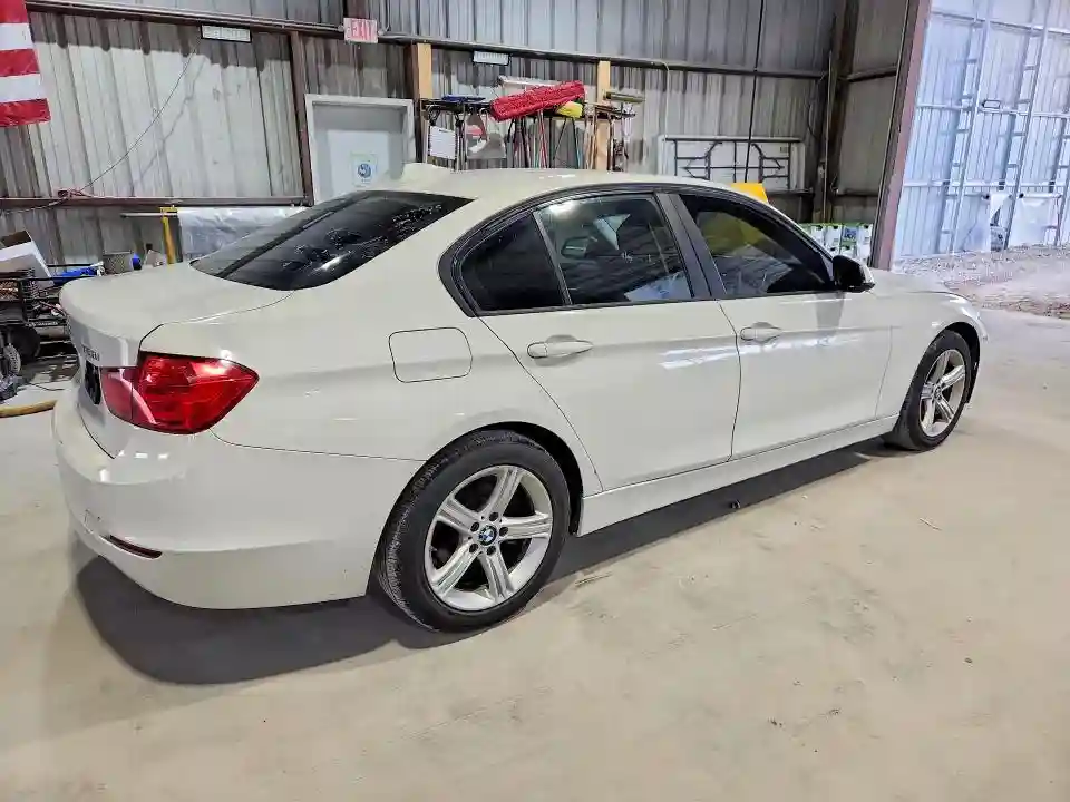 WBA3A5C53FF609391 2015 BMW 3 SERIES-2