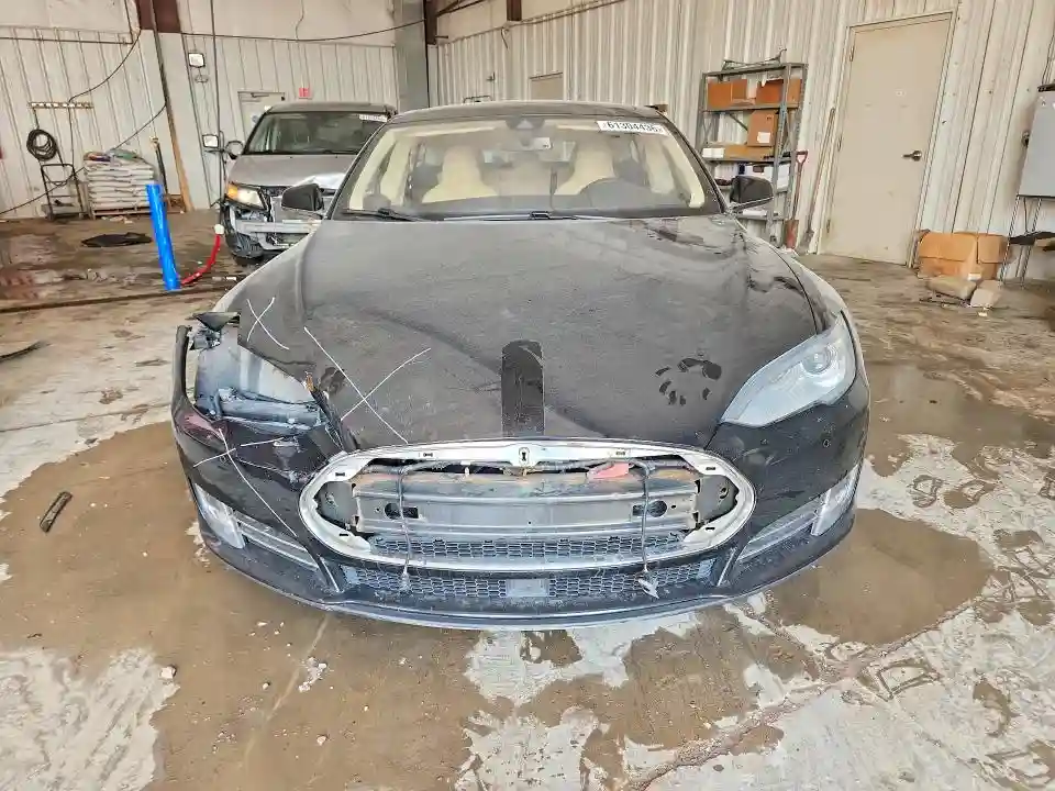 5YJSA1H24FFP77826 2015 TESLA MODEL S-4