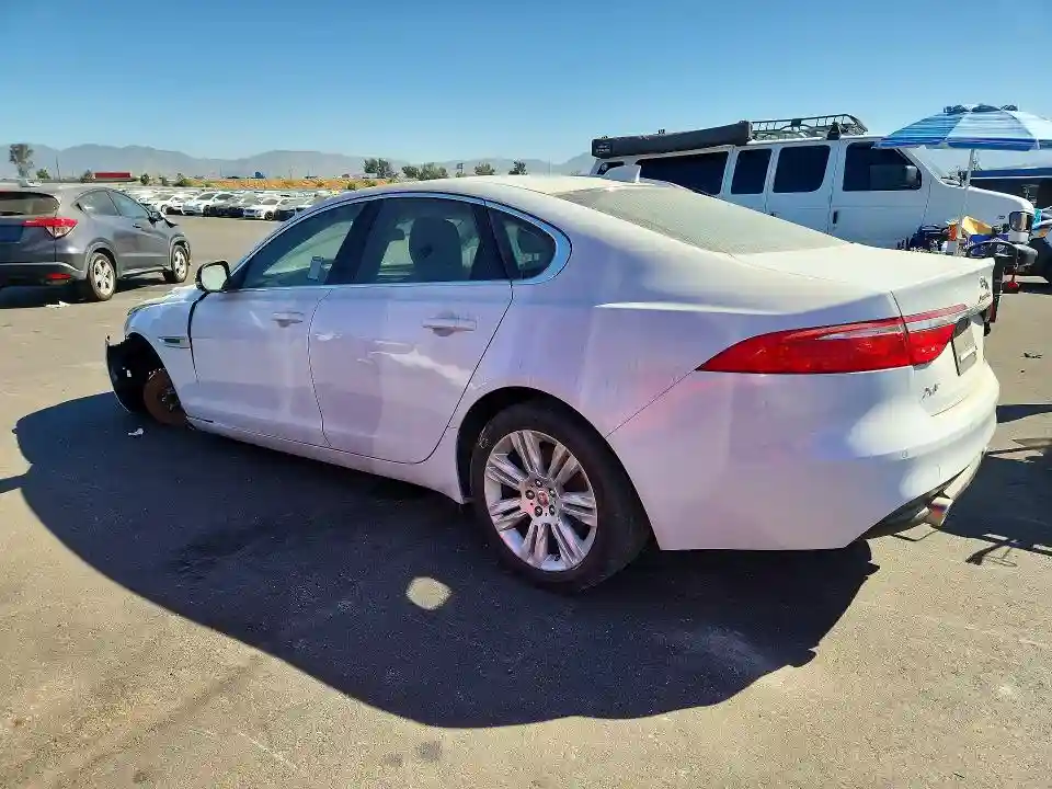 SAJBD4BV9GCY13294 2016 JAGUAR XF-1