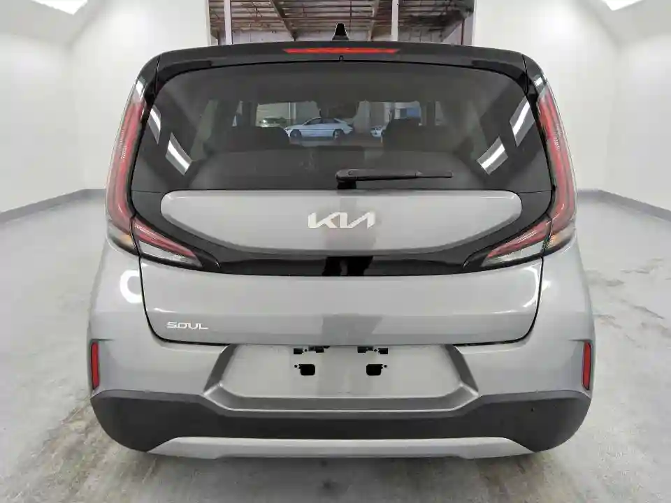 KNDJ23AU4R7904987 2024 KIA SOUL-5
