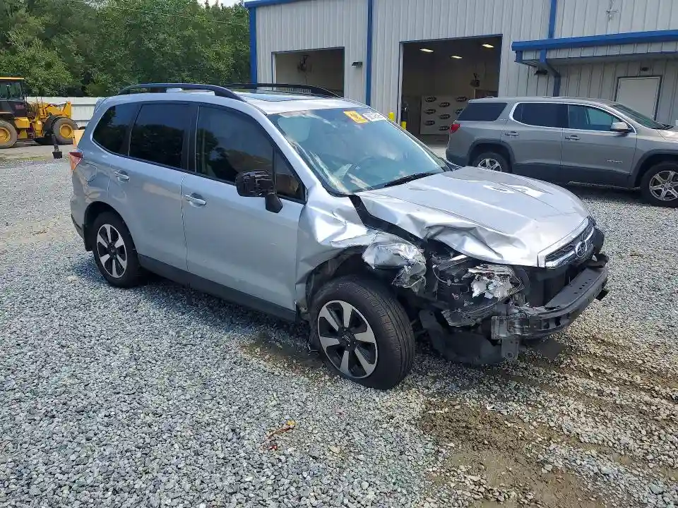 JF2SJAEC5HH591729 2017 SUBARU FORESTER 2-3