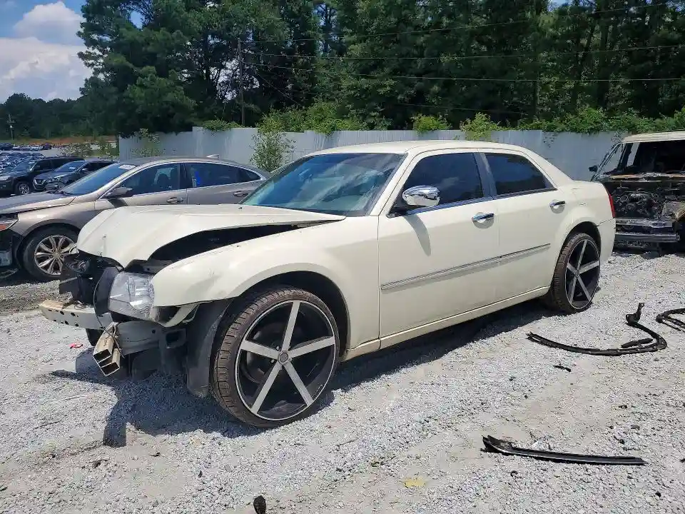 2C3CA5CV9AH265970 2010 CHRYSLER 300-0