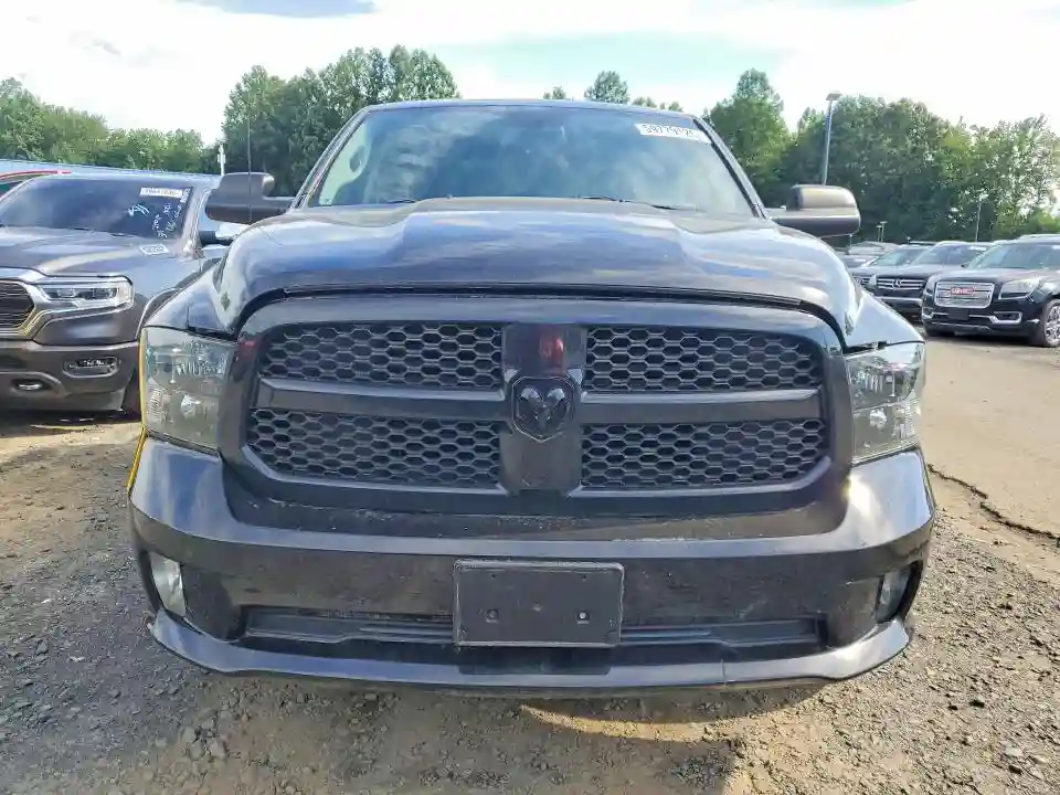 1C6RR7KT1GS200906 2016 RAM 1500-4