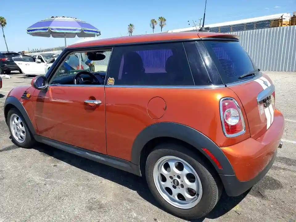 WMWSU3C50CT256032 2012 MINI COOPER-1