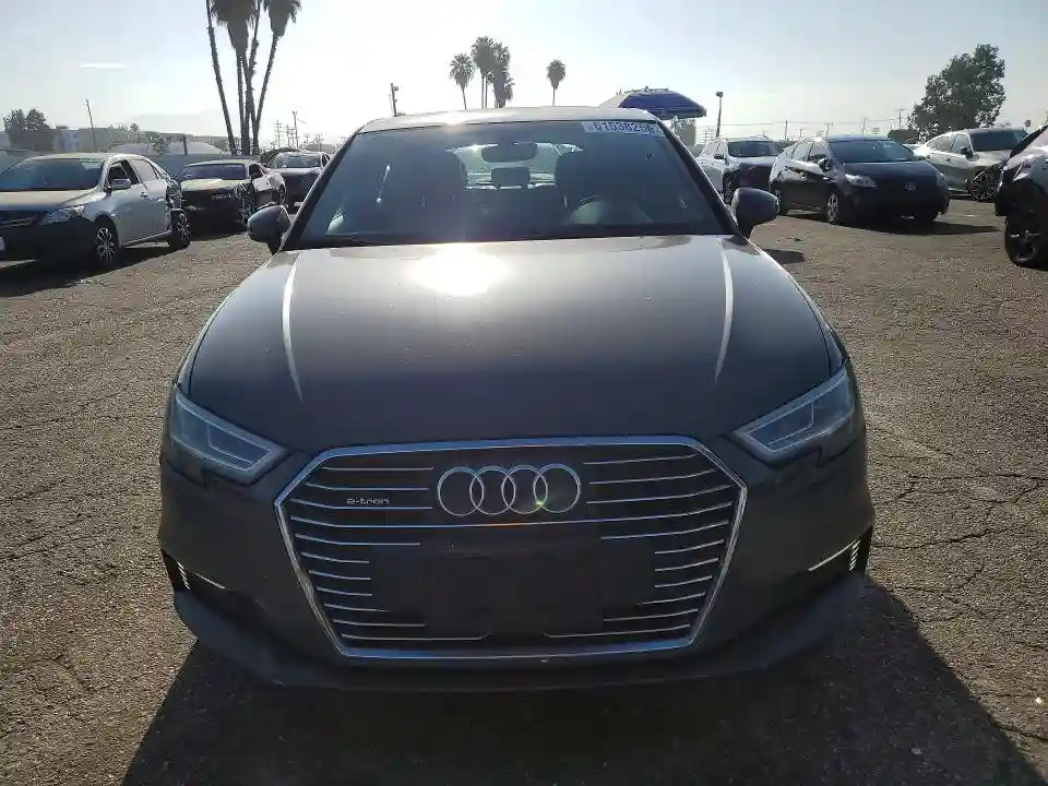 WAUTPBFF0HA036421 2017 AUDI A3-4