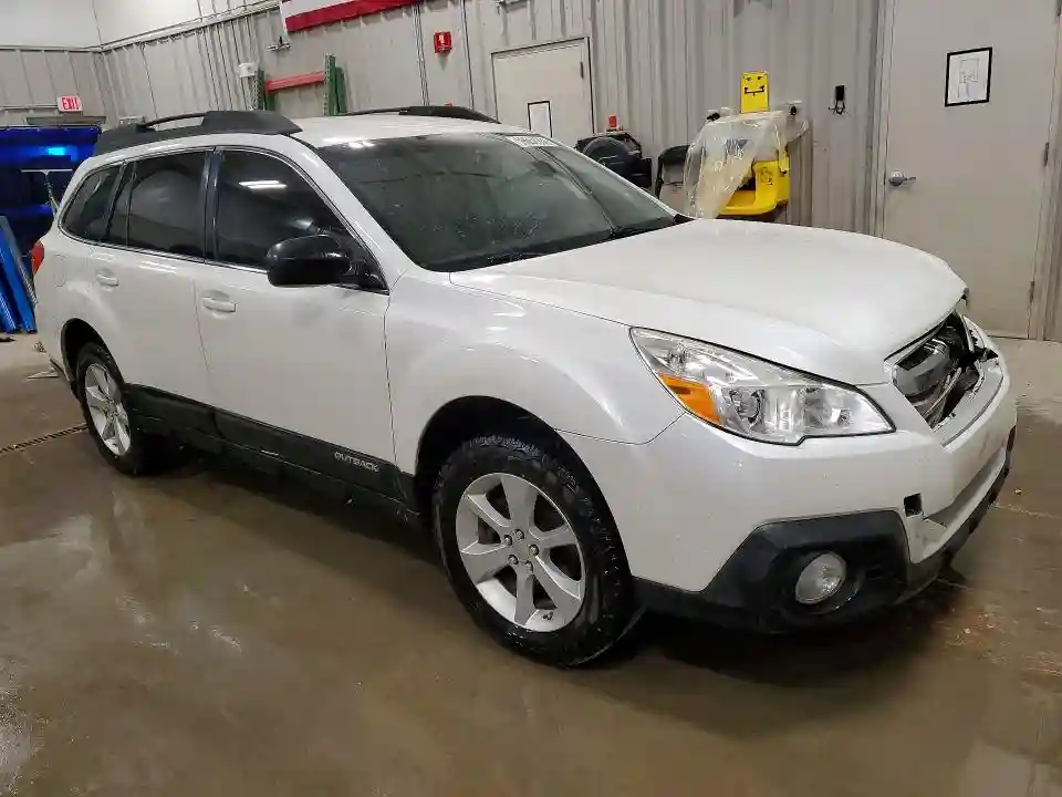 4S4BRBAC8E3241261 2014 SUBARU LEGACY-3