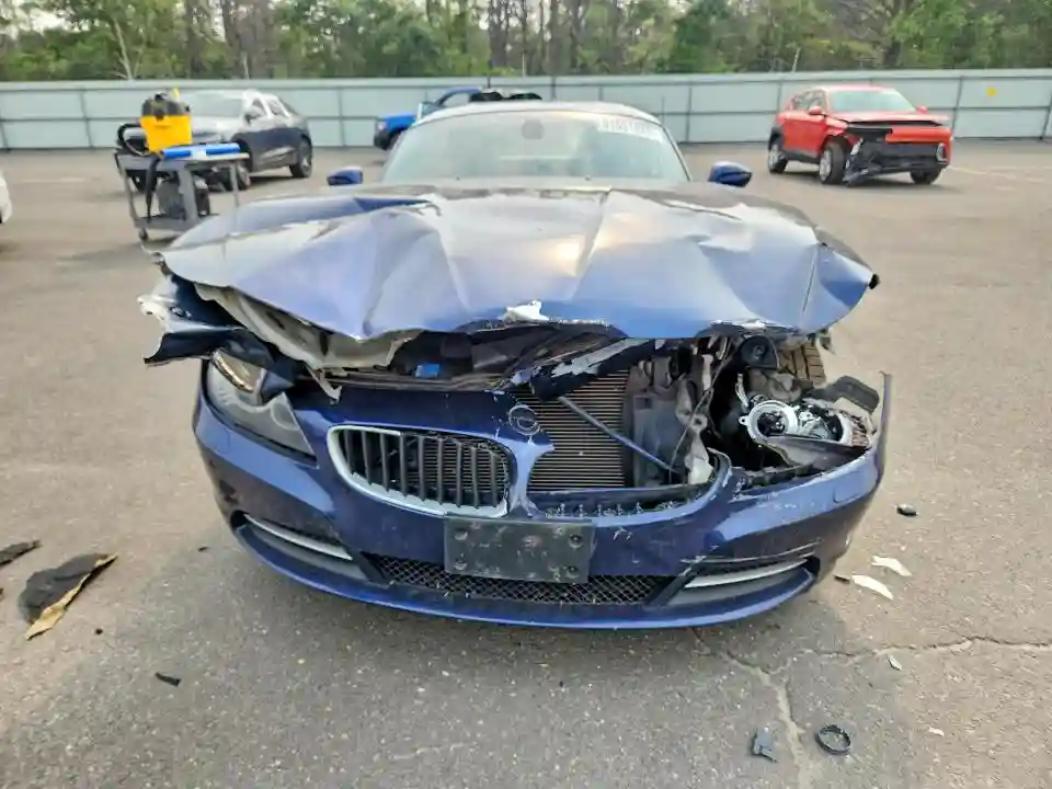 WBALM5C56BE495703 2011 BMW Z4-4