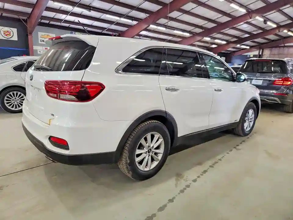5XYPGDA53KG448743 2019 KIA SORENTO-2