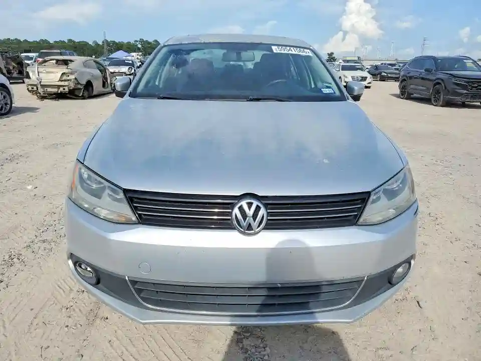 3VWLL7AJ4DM387186 2013 VOLKSWAGEN JETTA-4