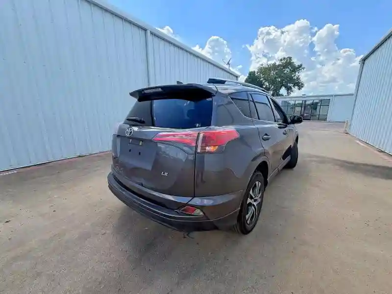 JTMZFREV7HJ713028 2017 TOYOTA RAV4-3