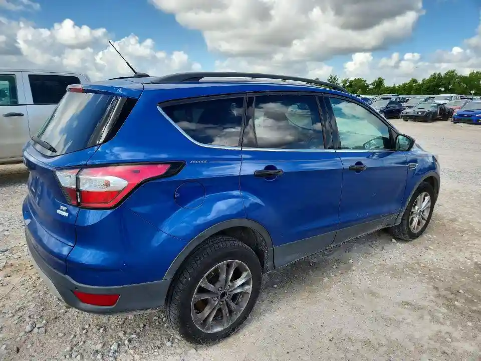1FMCU0GD2HUE05786 2017 FORD ESCAPE-2