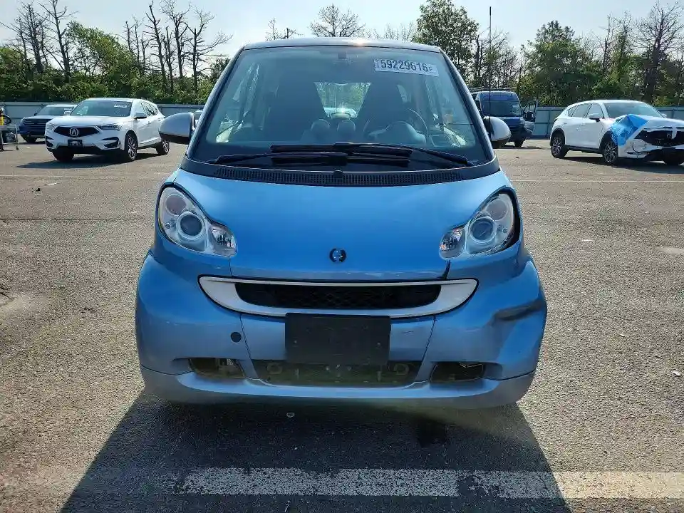 WMEEJ3BA6BK430165 2011 SMART FORTWO-4