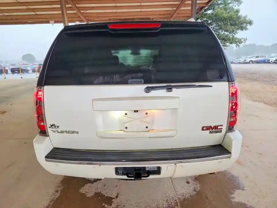 1GKS1EEF0BR205417 2011 GMC YUKON-5