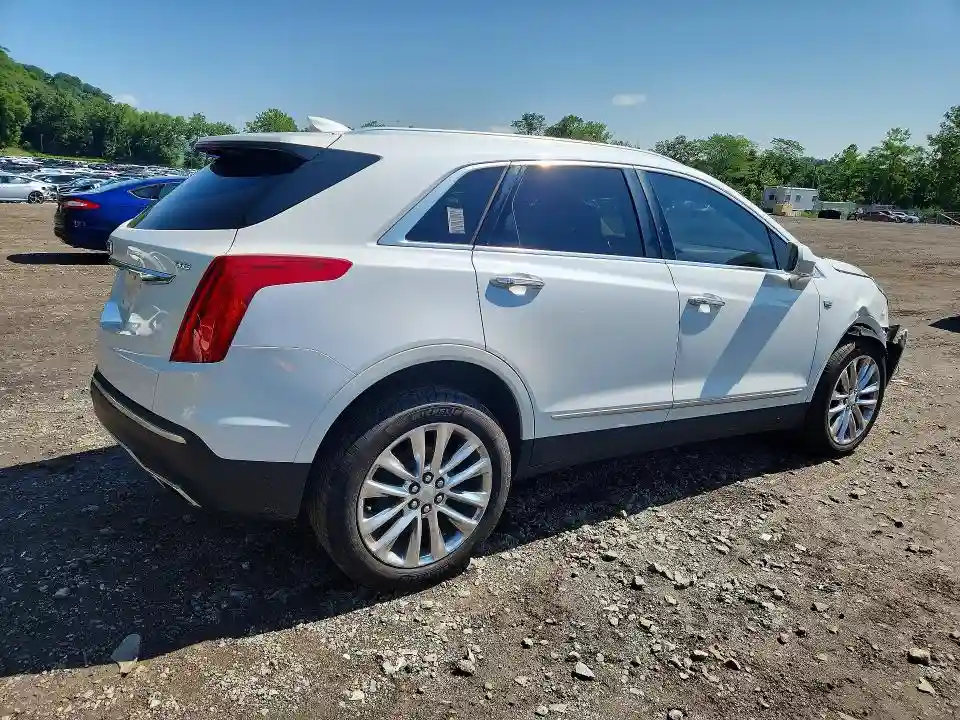 1GYKNGRS8JZ176437 2018 CADILLAC XT5-2