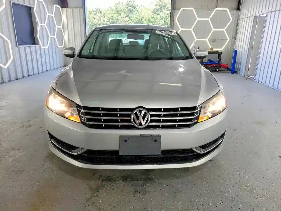 1VWBN7A34EC024462 2014 VOLKSWAGEN PASSAT-4