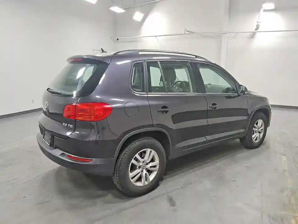 WVGAV7AX0GW546343 2016 VOLKSWAGEN TIGUAN-2