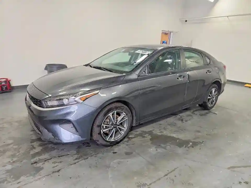 3KPF24ADXRE755030 2024 KIA FORTE LXS-0