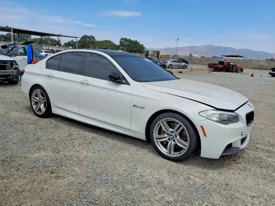 WBAFR9C56DDX79816 2013 BMW 5 SERIES-3