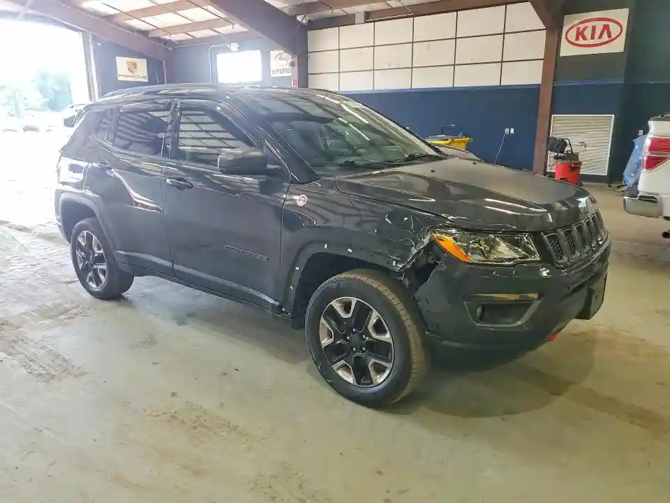 3C4NJDDB0HT630721 2017 JEEP COMPASS-3