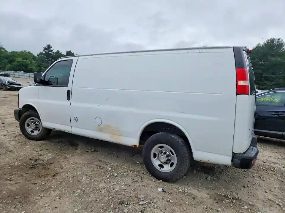 1GTZ7TFA9C1166570 2012 GMC SAVANA-1