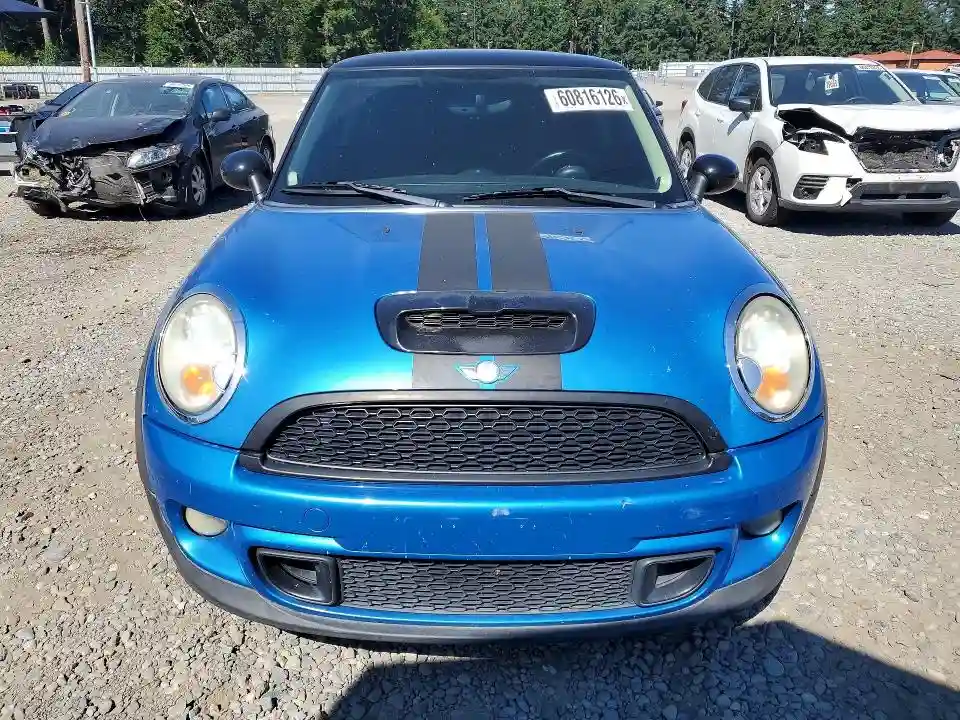 WMWSV3C56BTY23131 2011 MINI COOPER-4