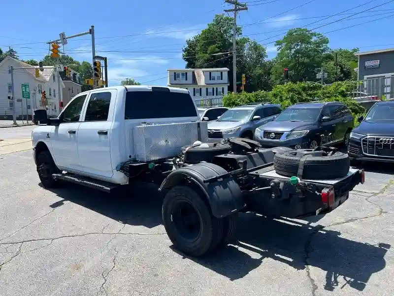 3C7WRTCLXPG513448 2023 RAM 3500-1
