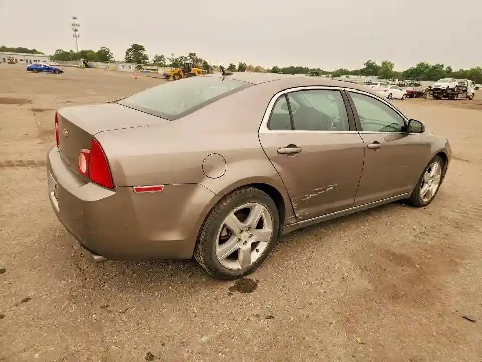 1G1ZD5E76BF198591 2011 CHEVROLET MALIBU-2
