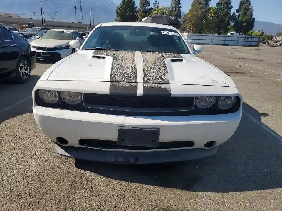 2C3CDYAGXDH649371 2013 DODGE CHALLENGER-4