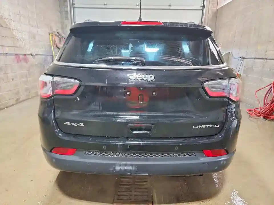 3C4NJDCBXJT341353 2018 JEEP COMPASS-5