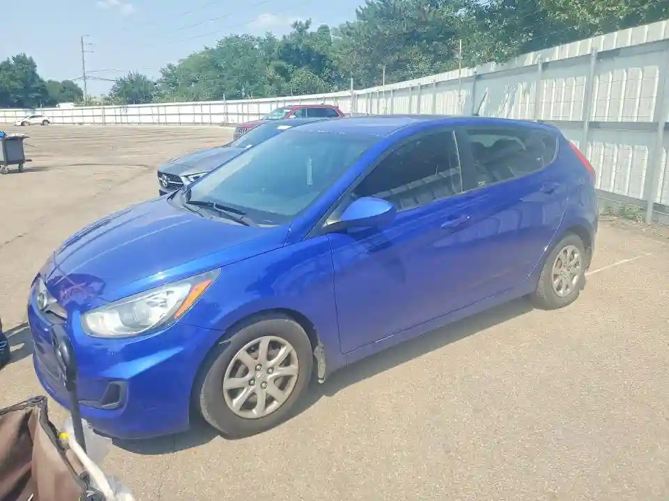 KMHCT5AE9DU092926 2013 HYUNDAI ACCENT-0