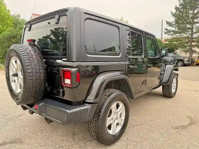 1C4HJXEG3JW204059 2018 JEEP WRANGLER-3
