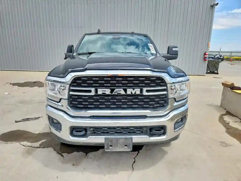 3C6UR5DL1RG285624 2024 RAM 2500-4