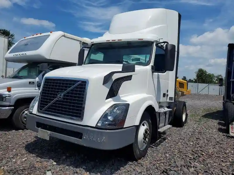 4V4N39TG2HN988220 2017 VOLVO VN-1