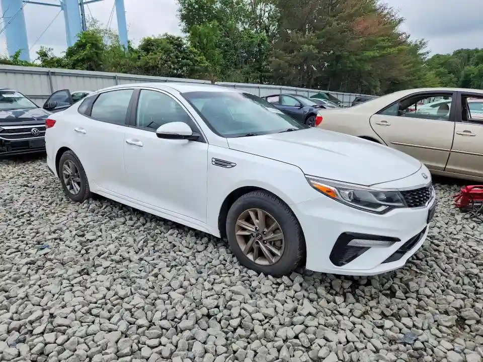 5XXGT4L37LG384204 2020 KIA OPTIMA-3