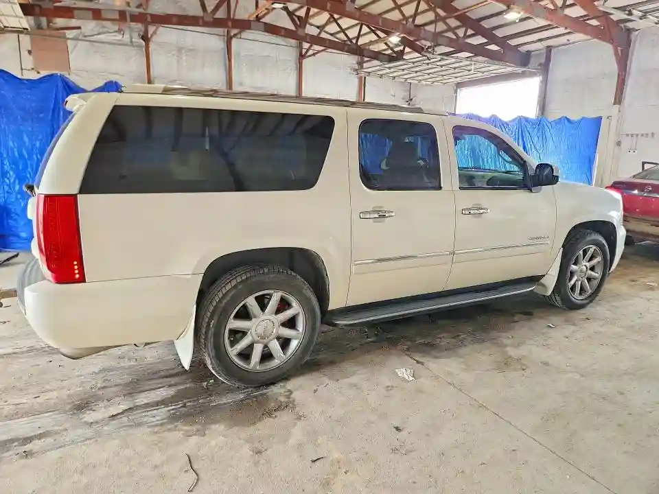 1GKS2MEF3BR311898 2011 GMC YUKON-2