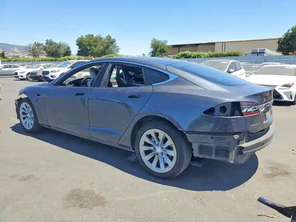 5YJSA1E2XGF153017 2016 TESLA MODEL S-1