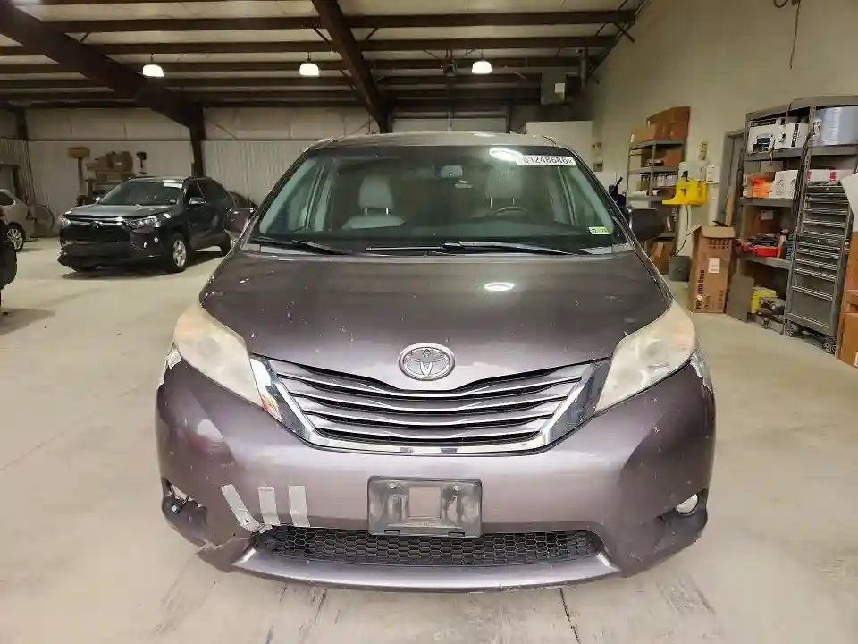 5TDYK3DC2FS546730 2015 TOYOTA SIENNA-4