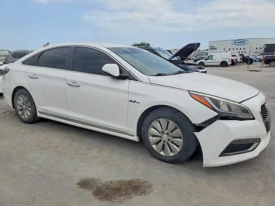 KMHE24L18GA021710 2016 HYUNDAI SONATA-3