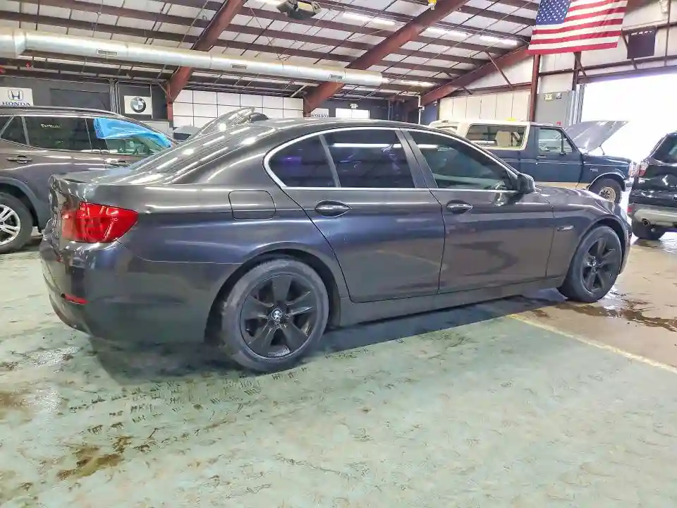WBAXG5C52CDW24181 2012 BMW 5 SERIES-2