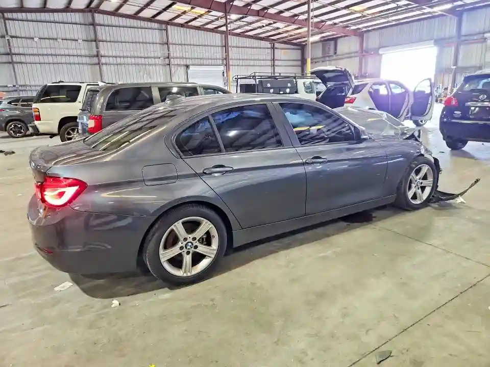 WBA3A5C55EJ464642 2014 BMW 3 SERIES-2