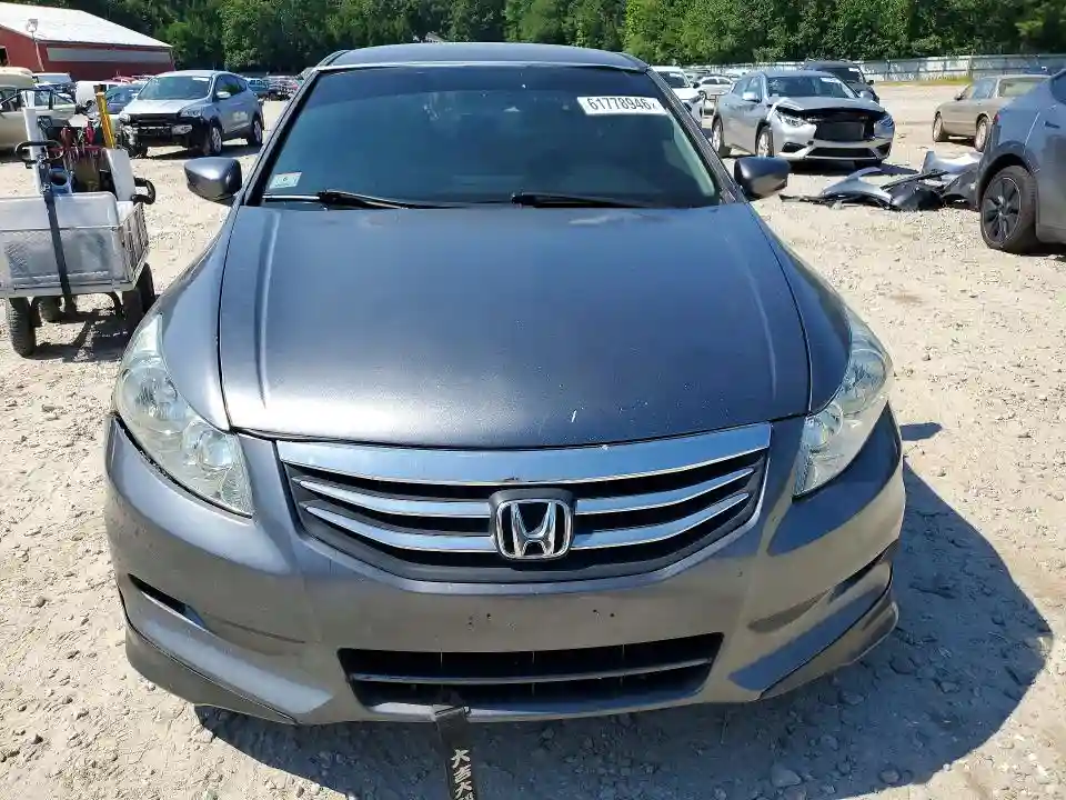 1HGCP2F63BA109163 2011 HONDA ACCORD-4