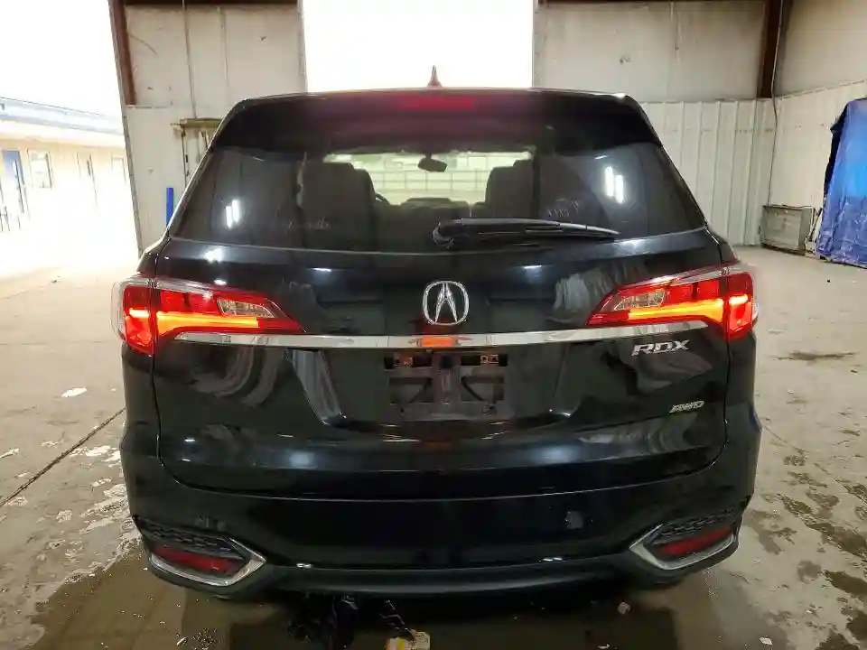 5J8TB4H58JL009352 2018 ACURA RDX-5