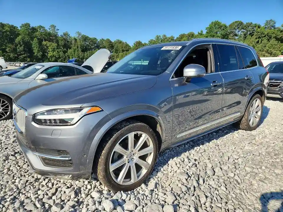 YV4A22PL8G1000646 2016 VOLVO XC90-0