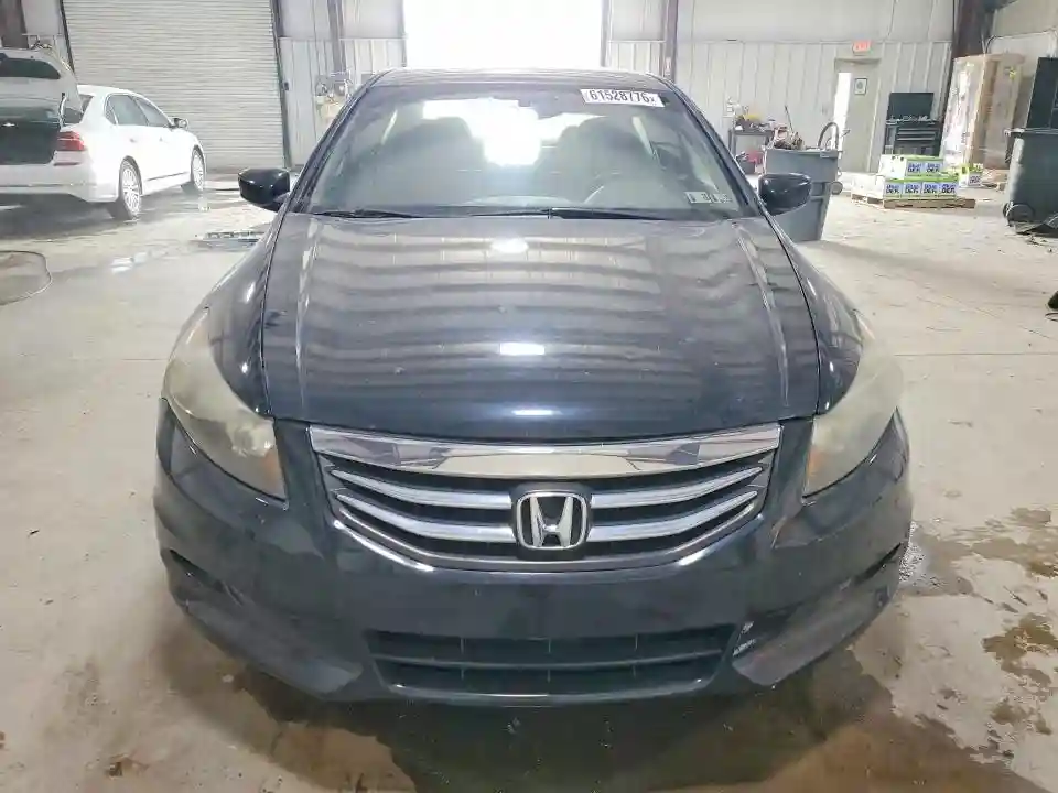 1HGCP3F85CA025953 2012 HONDA ACCORD-4