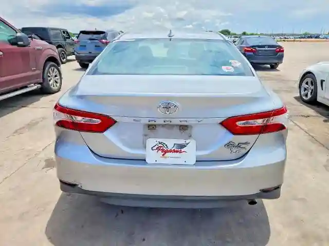 4T1B11HK7JU546155 2018 TOYOTA CAMRY-5