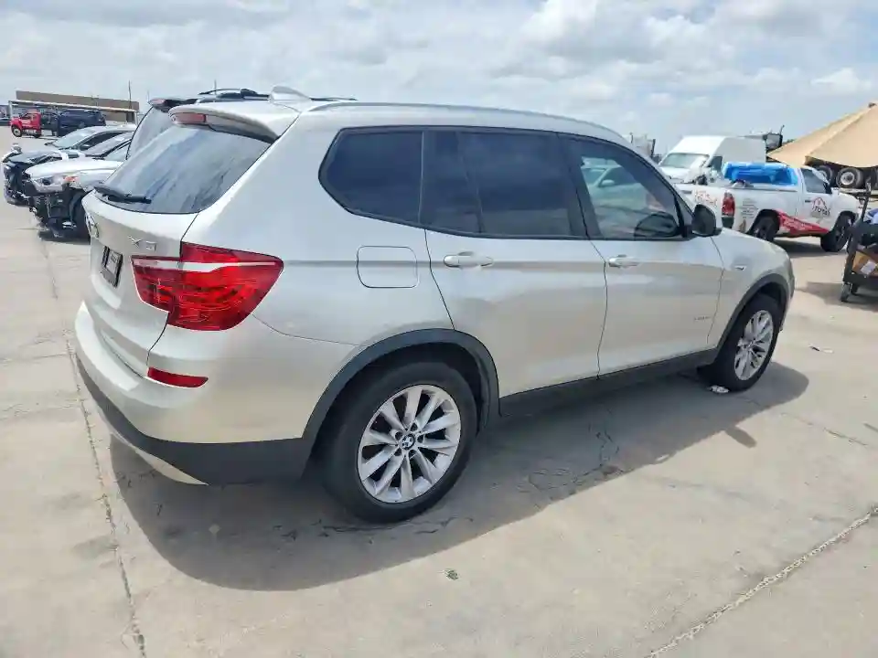 5UXWX9C59H0T12393 2017 BMW X3-2